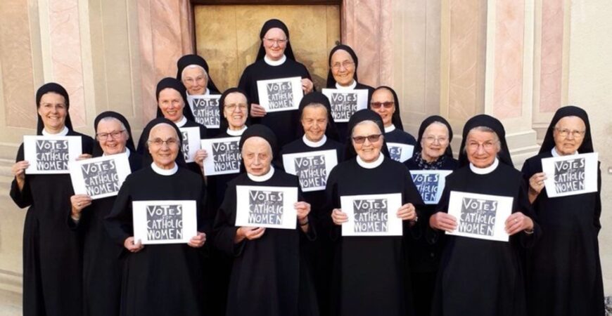 Papel das Mulheres em Diferentes Tradições Religiosas